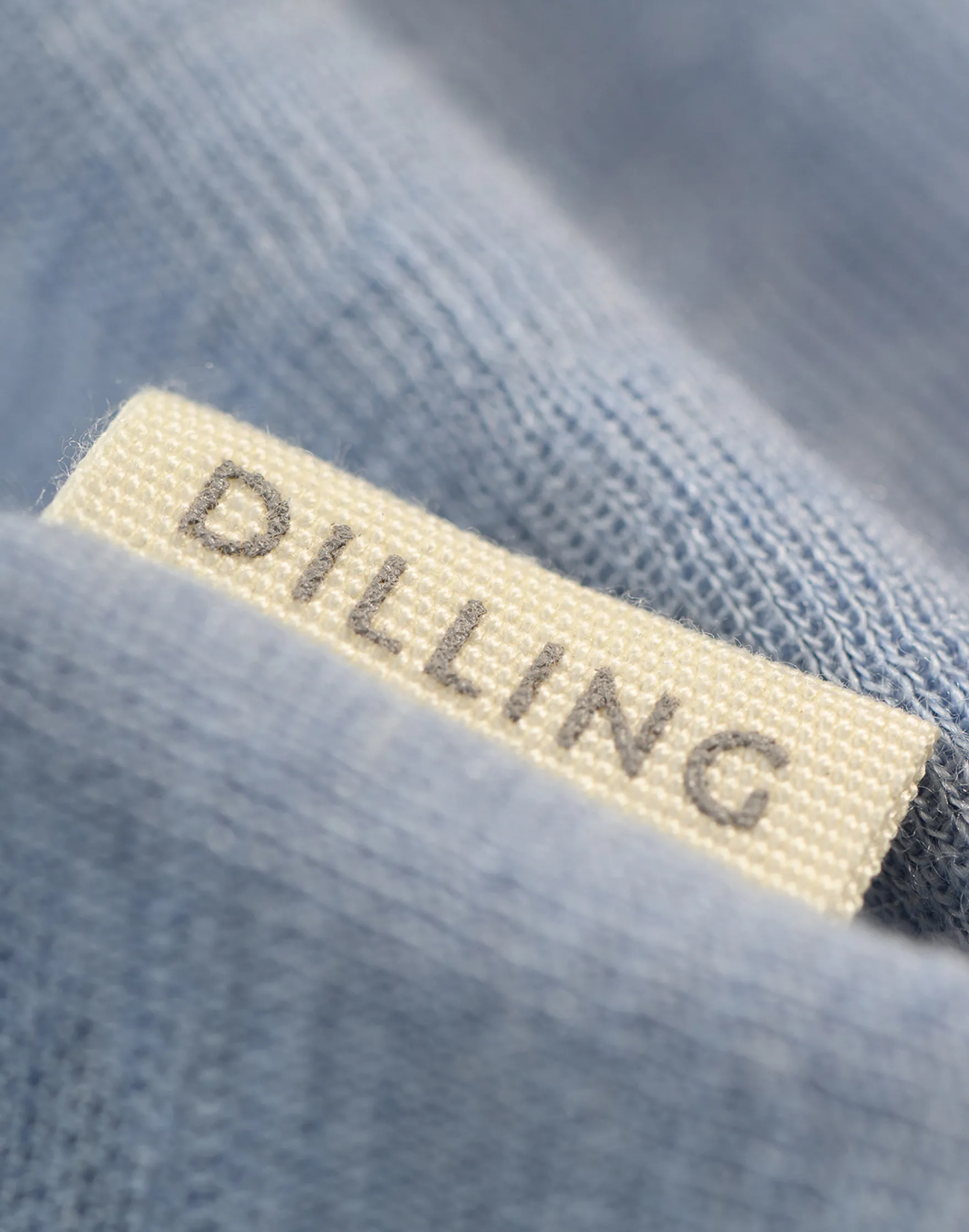 Bluse i merinould/silke til baby