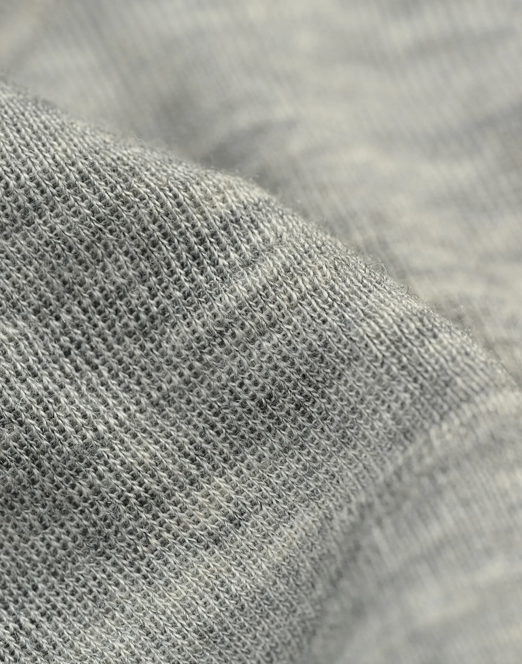 Bluse i merinould/silke til baby