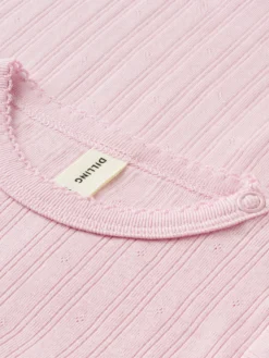 Bluse med hulmønster i bomuld til baby