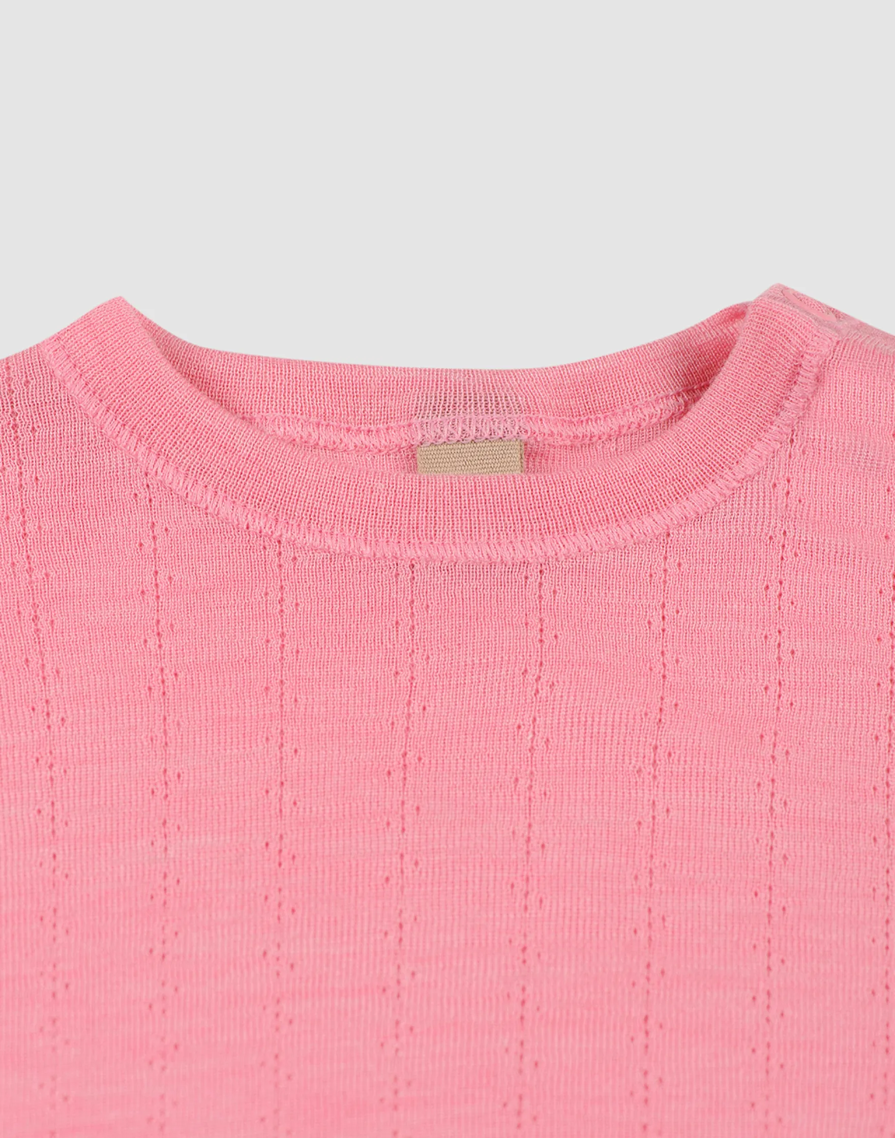 Bluse med hulmønster i merinould/silke til baby