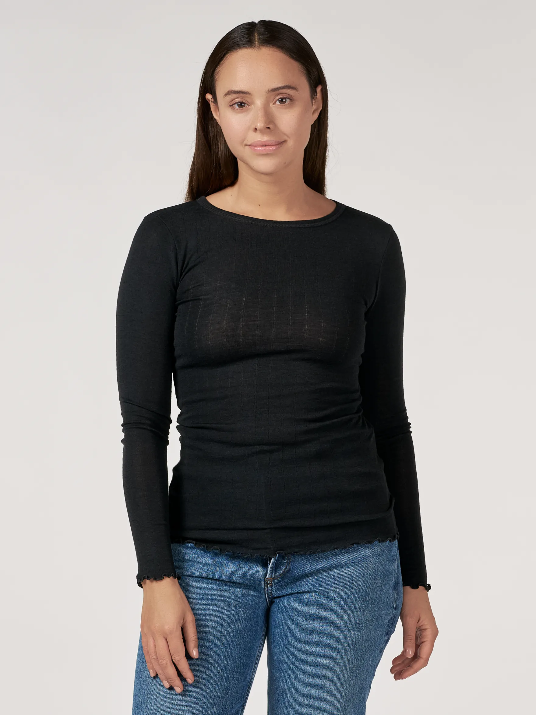 Bluse med hulmønster i merinould/silke til kvinder