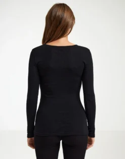 Bluse med V-hals i merinould til kvinder