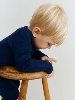 Body med lange ærmer i merinould til baby