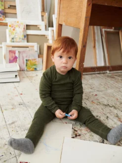 Body med lange ærmer i merinould til baby