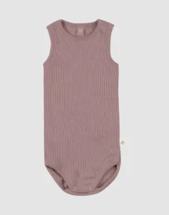 Body uden ærmer i merinould til baby