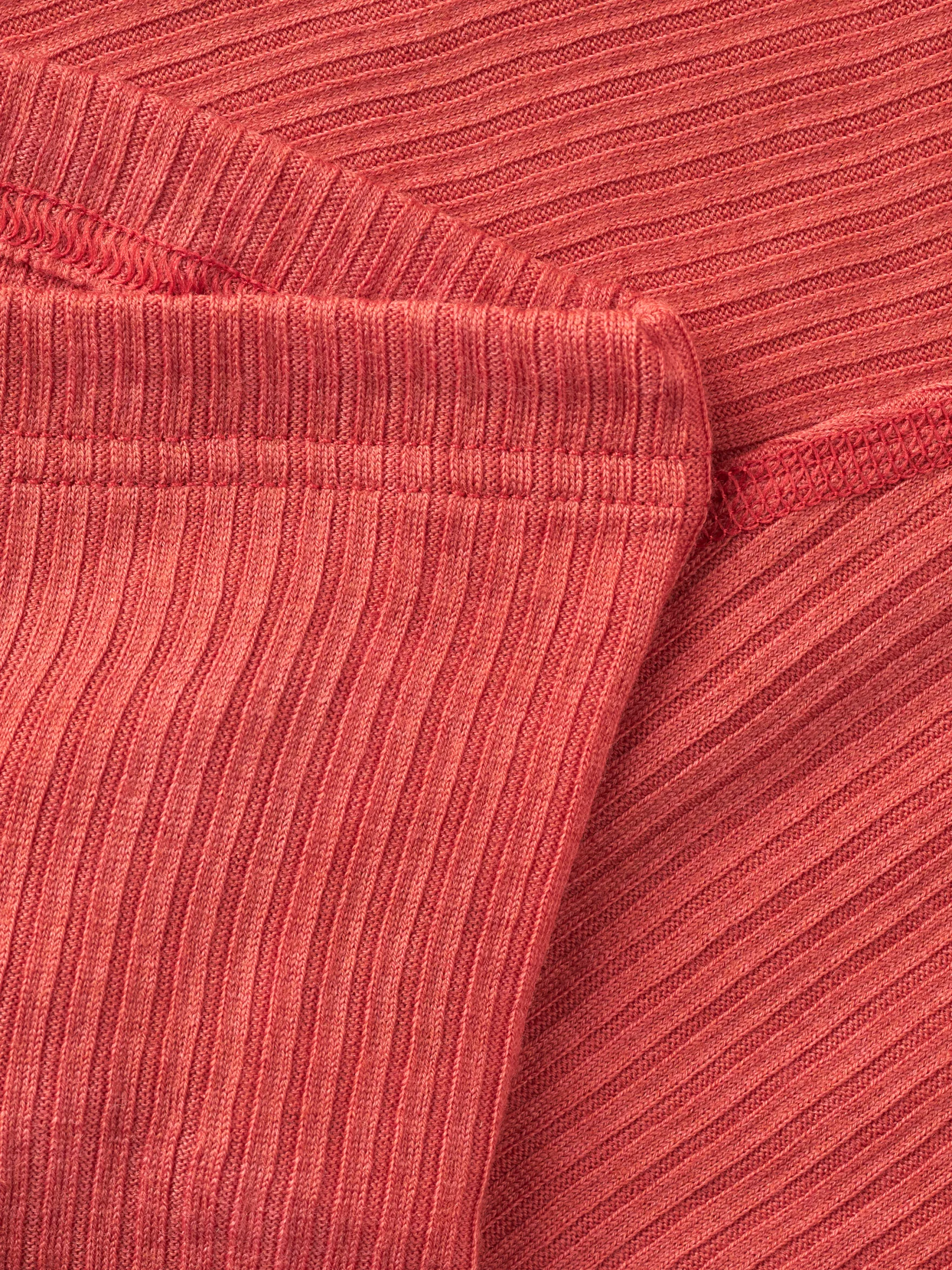 Leggings med bølgekanter i merinould til baby