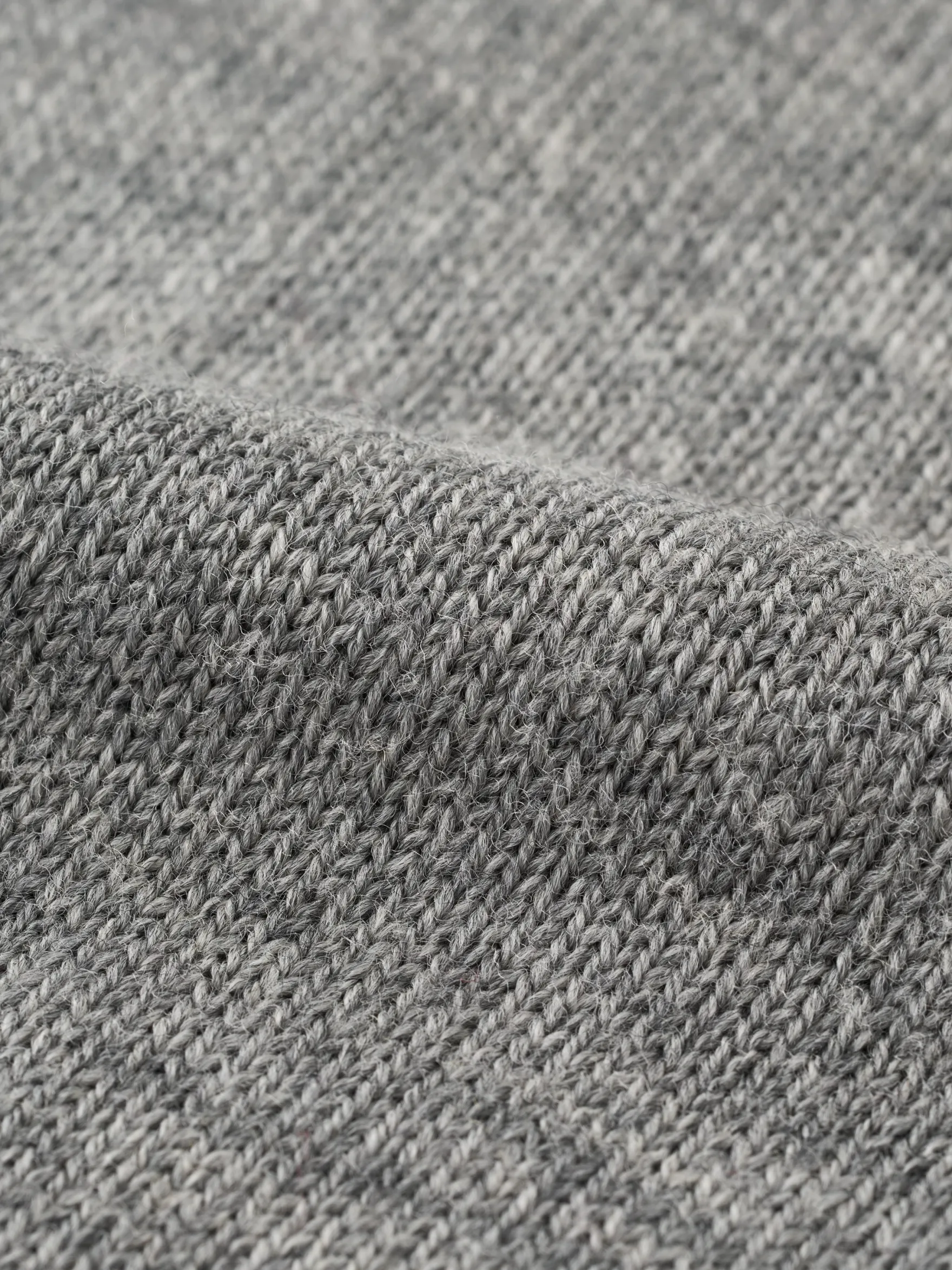 Løstsiddende crew neck i merinould til kvinder