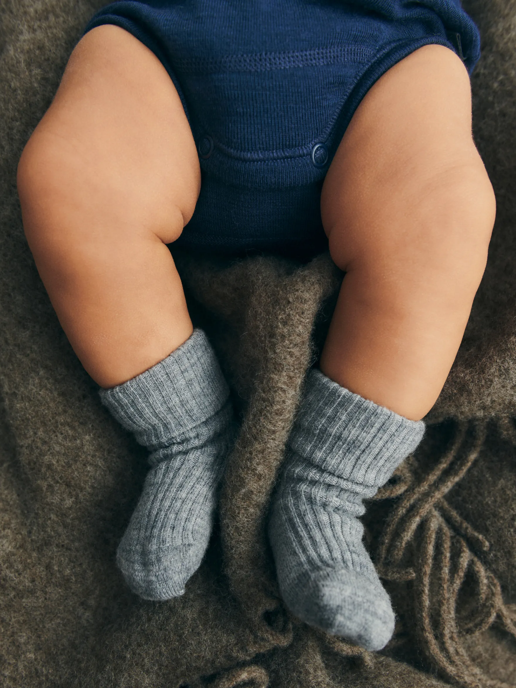 Strømper i merinould til baby