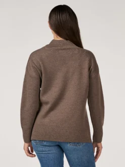 Sweater med højhals i merinould til kvinder