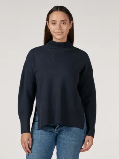Sweater med højhals i merinould til kvinder