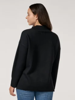 Sweater med højhals i merinould til kvinder