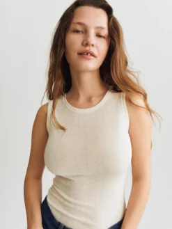 Tank top med hulmønster i merinould/silke til kvinder