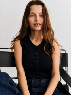 Tank top med knapper i merinould til kvinder