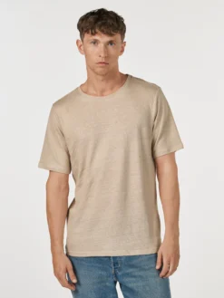 T-shirt i hør til mænd