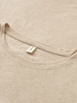 T-shirt i hør til mænd