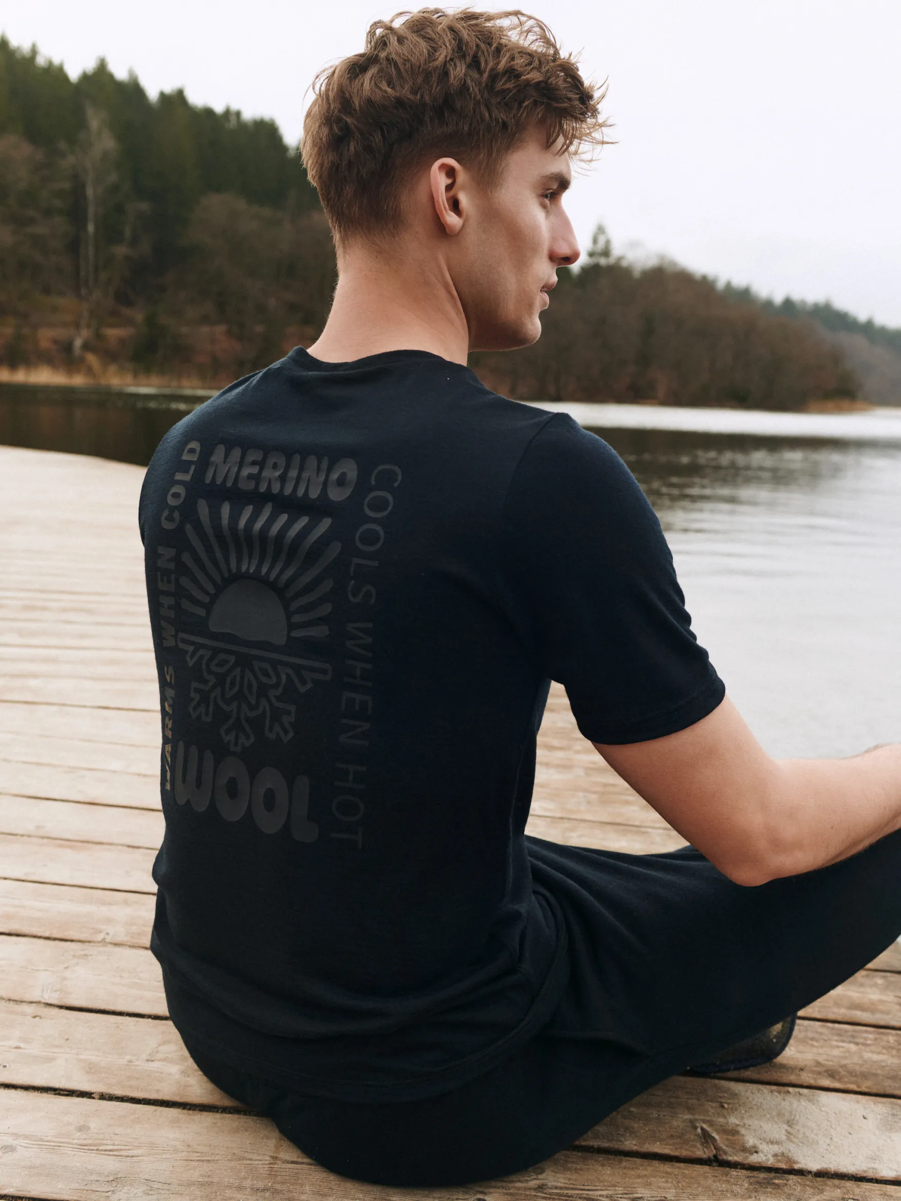 T-shirt i merinould til mænd