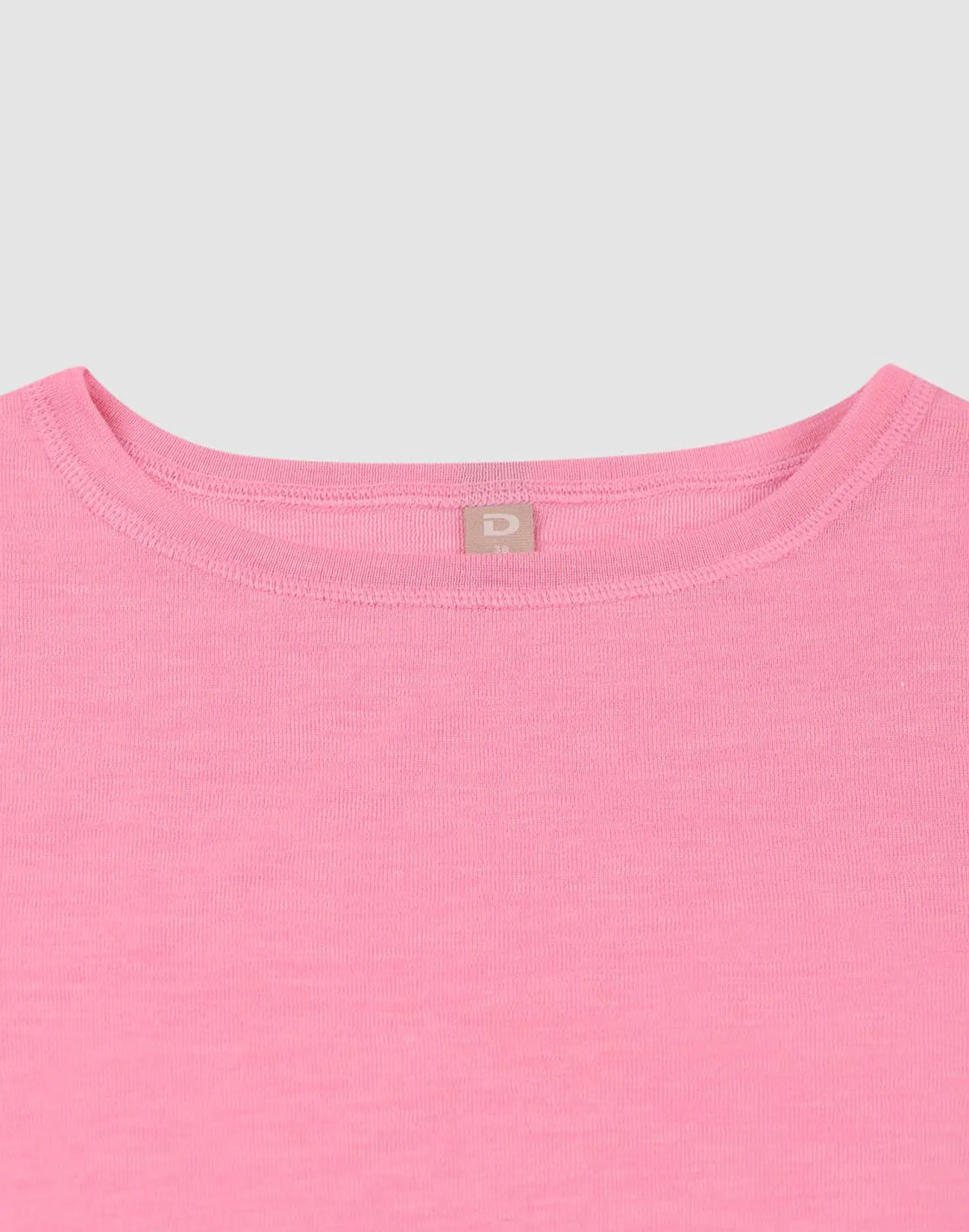 T-shirt med bølgekant i merinould/silke til kvinder