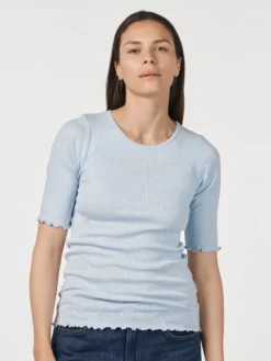 T-shirt med hulmønster i bomuld til kvinder