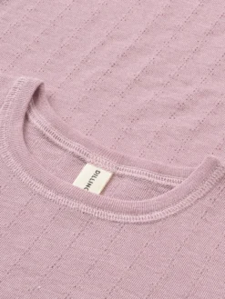 T-shirt med hulmønster i merinould/silke til børn