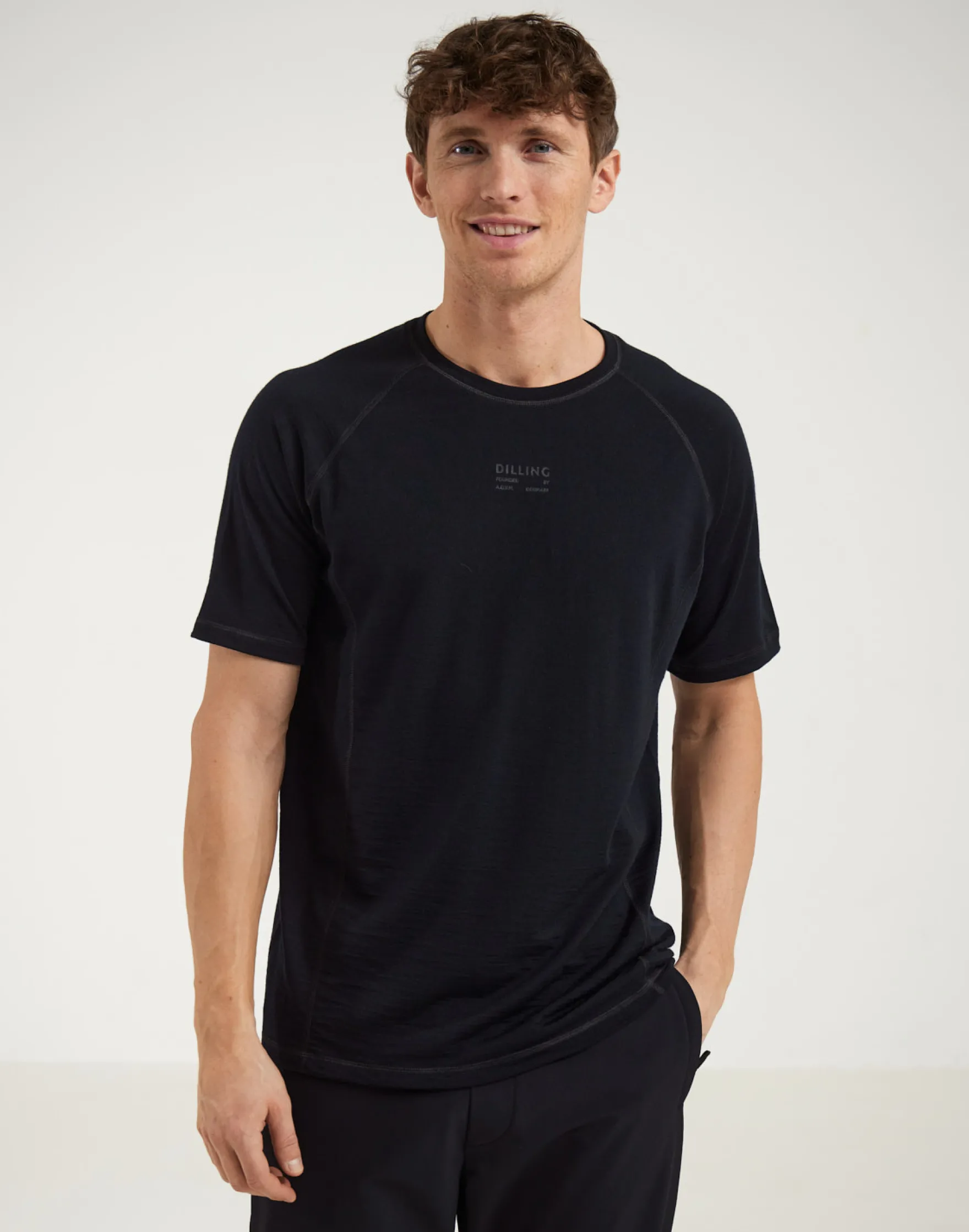 T-shirt med raglanærmer til mænd