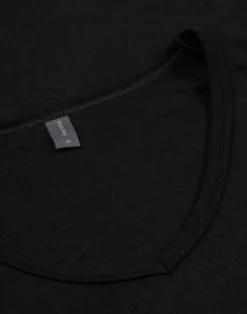 T-shirt med V-hals i merinould/silke til kvinder