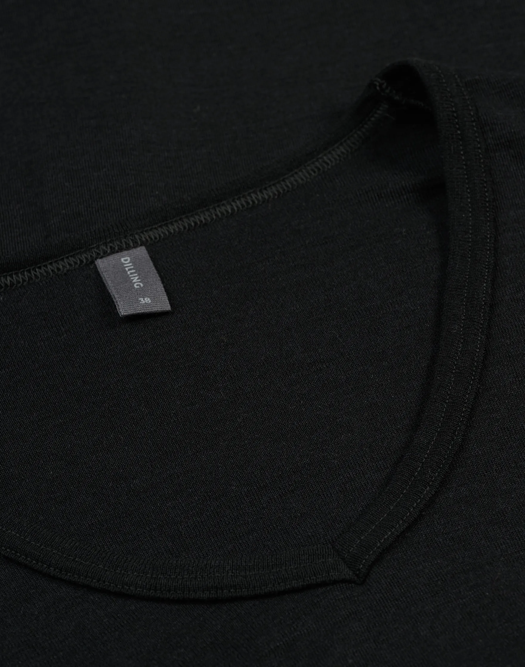 T-shirt med V-hals i merinould/silke til kvinder