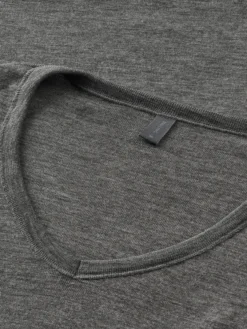 T-shirt med V-hals i merinould til kvinder